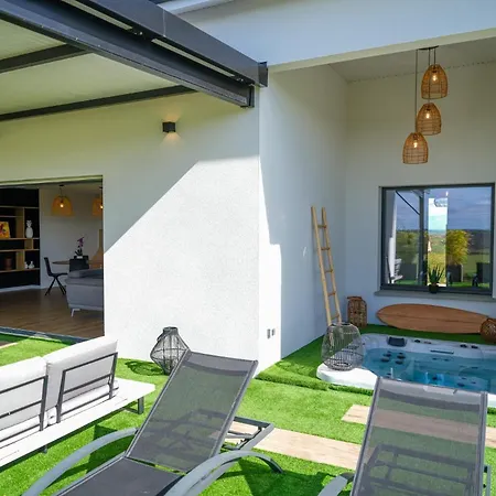 Vakantiehuis La Bellevue Avec Leojac