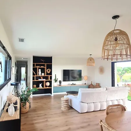 La Bellevue Avec Vakantiehuis Leojac